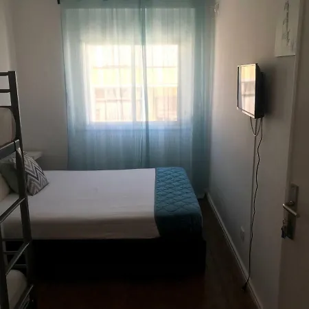 Royalty Hostel *